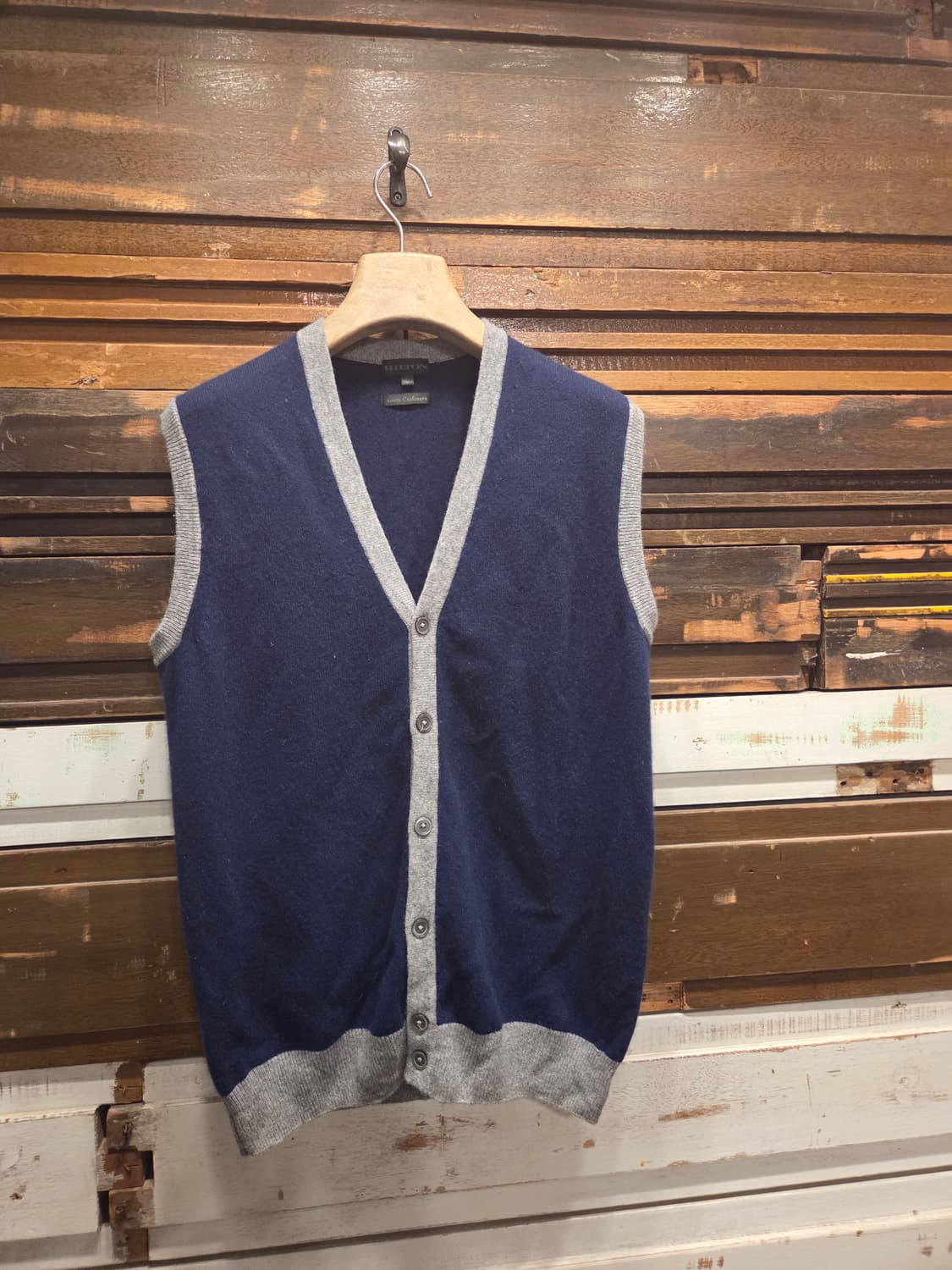 Hilton 캐시미어 베스트  상품이미지1