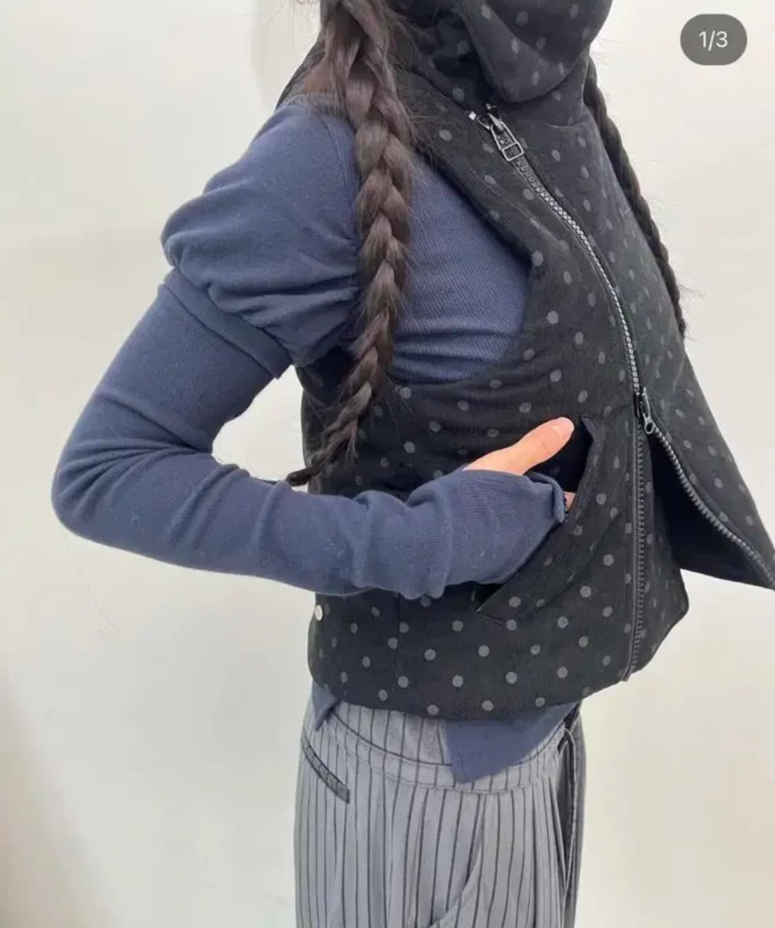 더뮤지엄비지터 셔링 레이어드 롱슬리브 블랙 상품이미지1