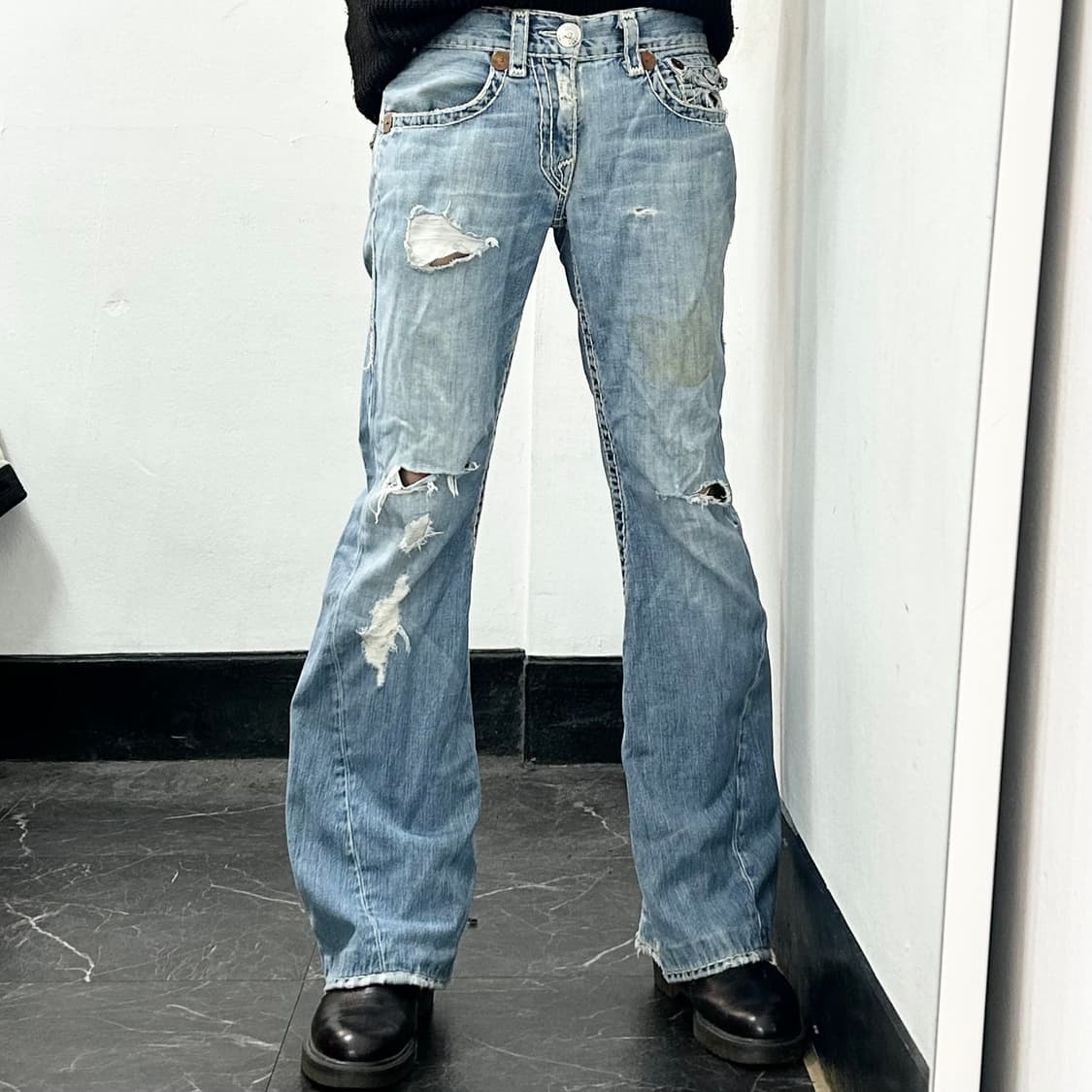 트루릴리전 데미지 부츠컷 데님 팬츠 상품이미지2