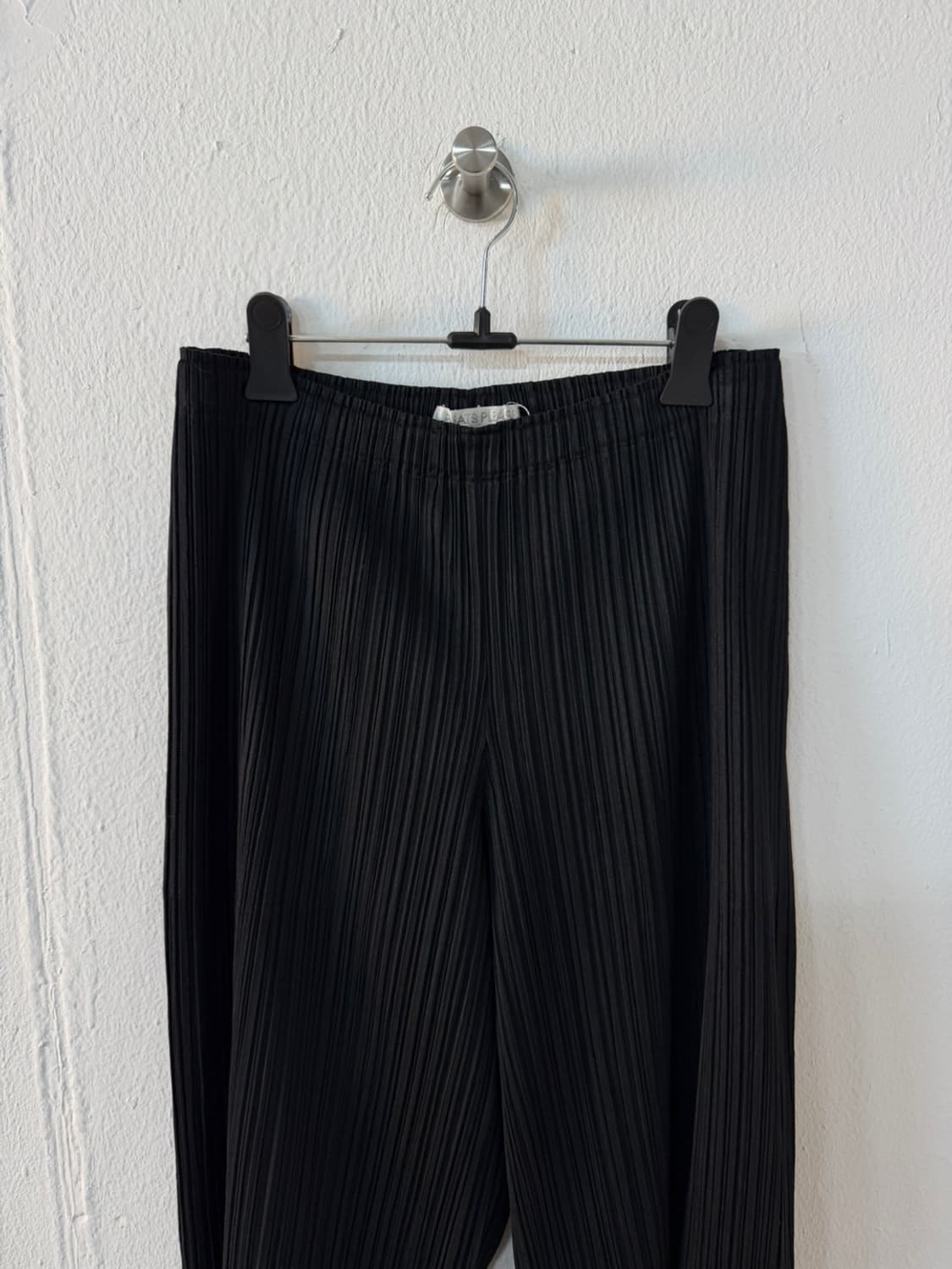 이세이 미야케 플리츠 플리즈 팬츠 상품이미지2