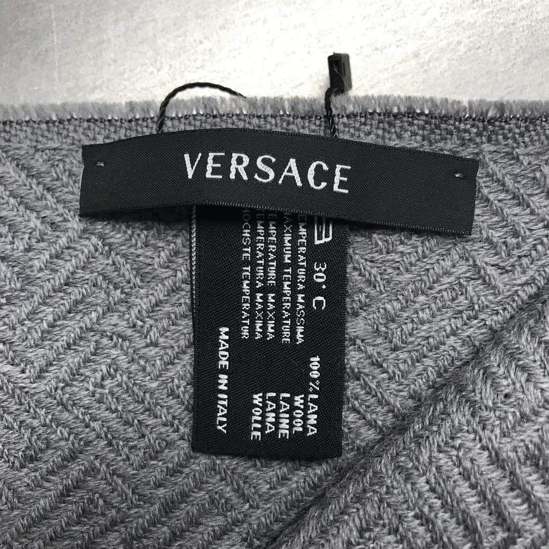 베르사체 메두사 머플러 그레이 상품이미지5