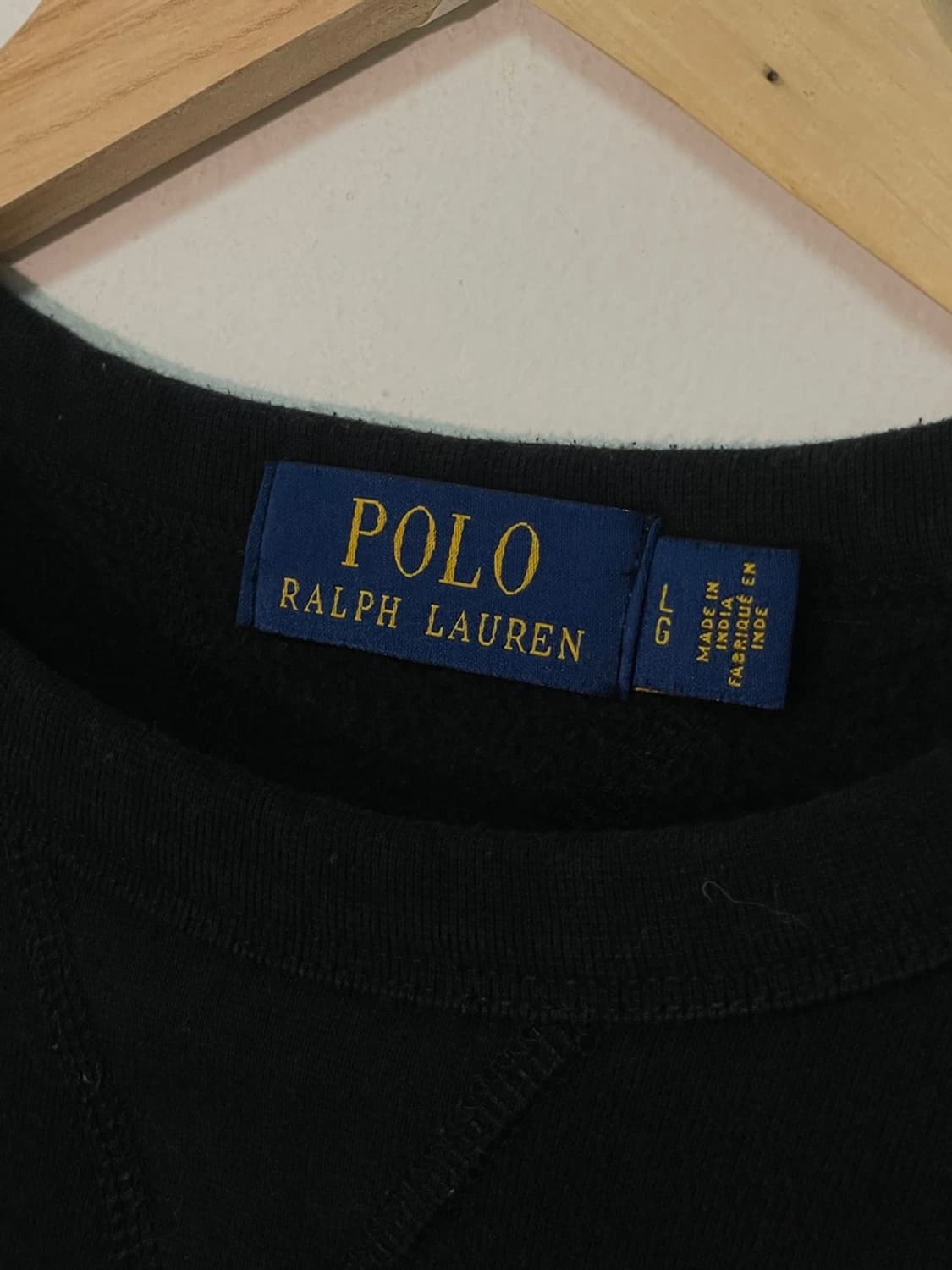 폴로 포니 블랙 맨투맨

 상품이미지5