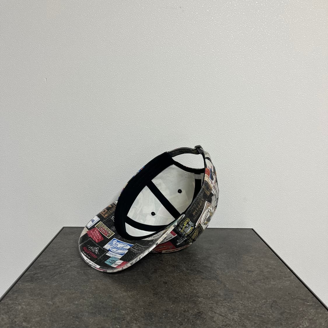 슈프림 라벨 매거진 볼캡 모자 6패널 캡 상품이미지6