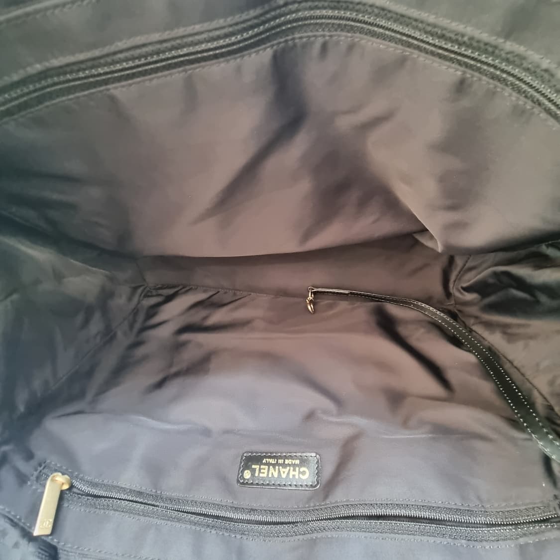 샤넬 CHANEL 뉴트래블라인 CC로고 쇼퍼백 토트백 (최상급, 핸드백) 상품이미지8