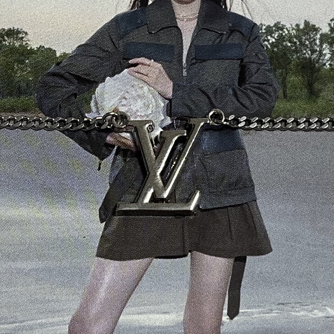 루이비통 LV 로고 양고리 실버 목걸이 상품이미지3