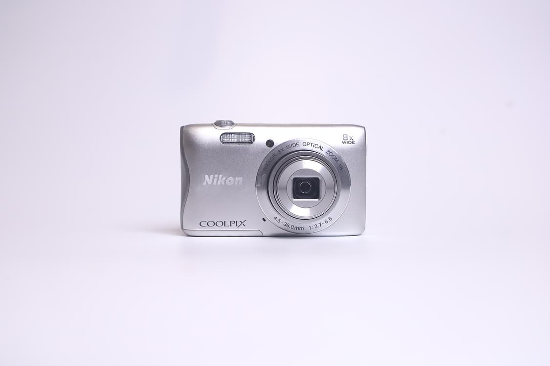 니콘 쿨픽스 S3700 실버  ​ 상품이미지1