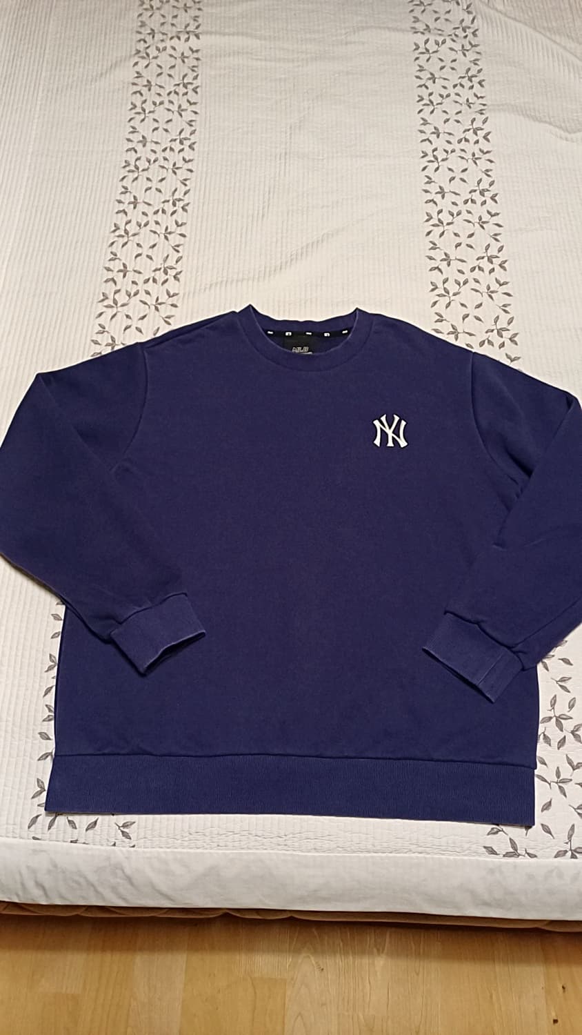 MLB 맨투맨 105 가슴58 기장69 상품이미지1