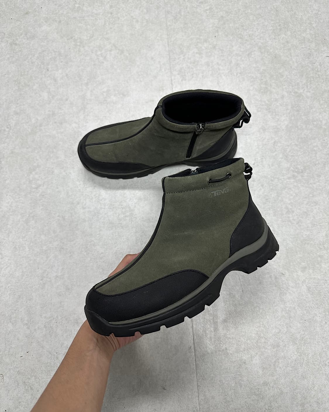 테바 처카 스웨이드 부츠 상품이미지2