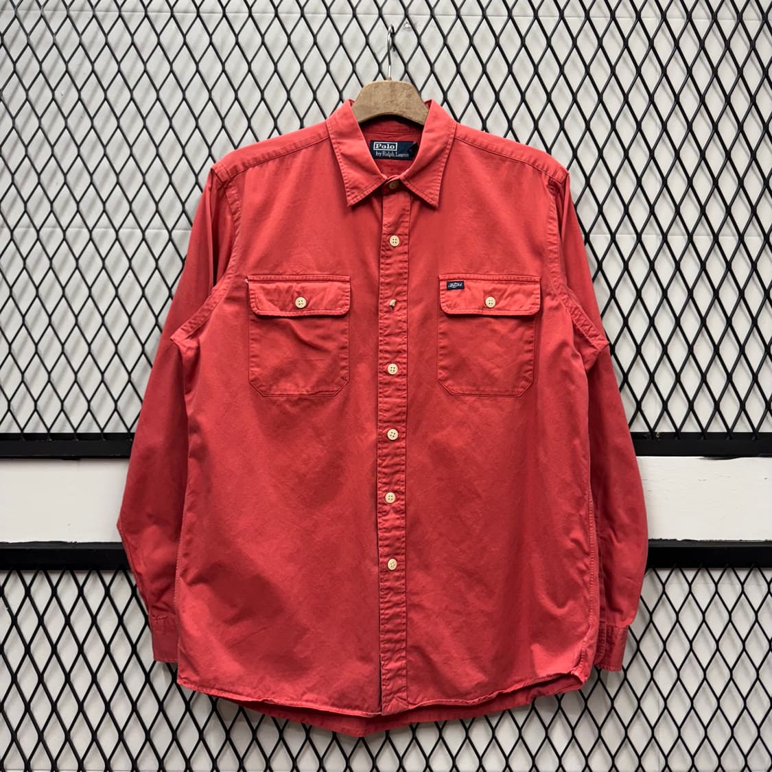 폴로 랄프로렌 솔리드 긴팔 셔츠 레터링 로고 포인트 코랄 상품이미지1