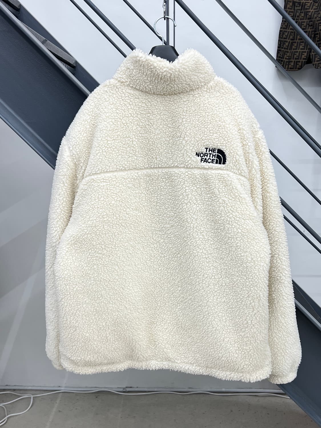 노스페이스 비베러 리버시블 패딩 자켓 상품이미지7