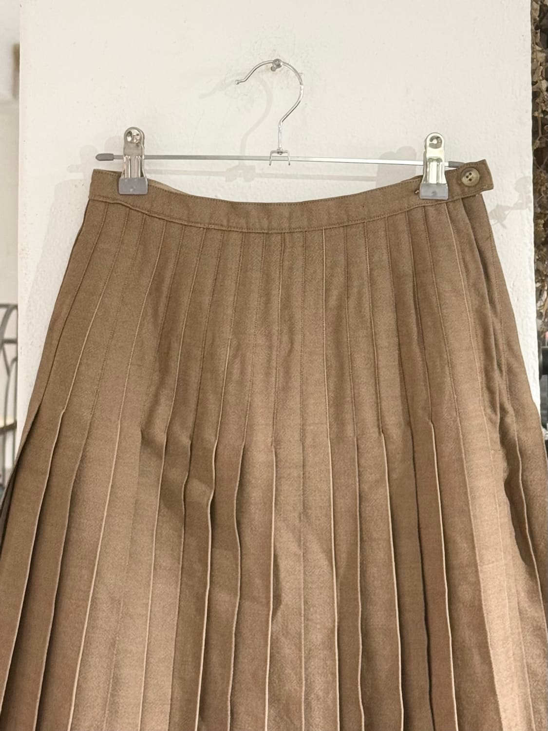 버버리 베이지 노바체크 울 플리츠 미디 스커트 상품이미지2