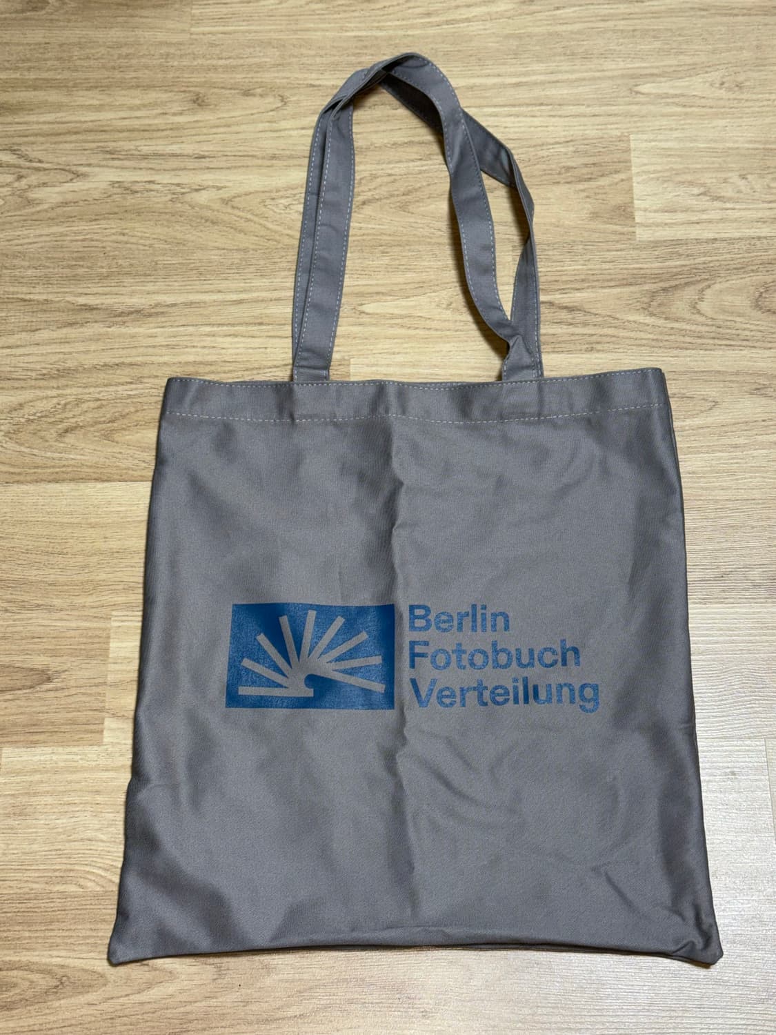 베를린포토북디스트리뷰션 002 에코백 그레이 상품이미지2