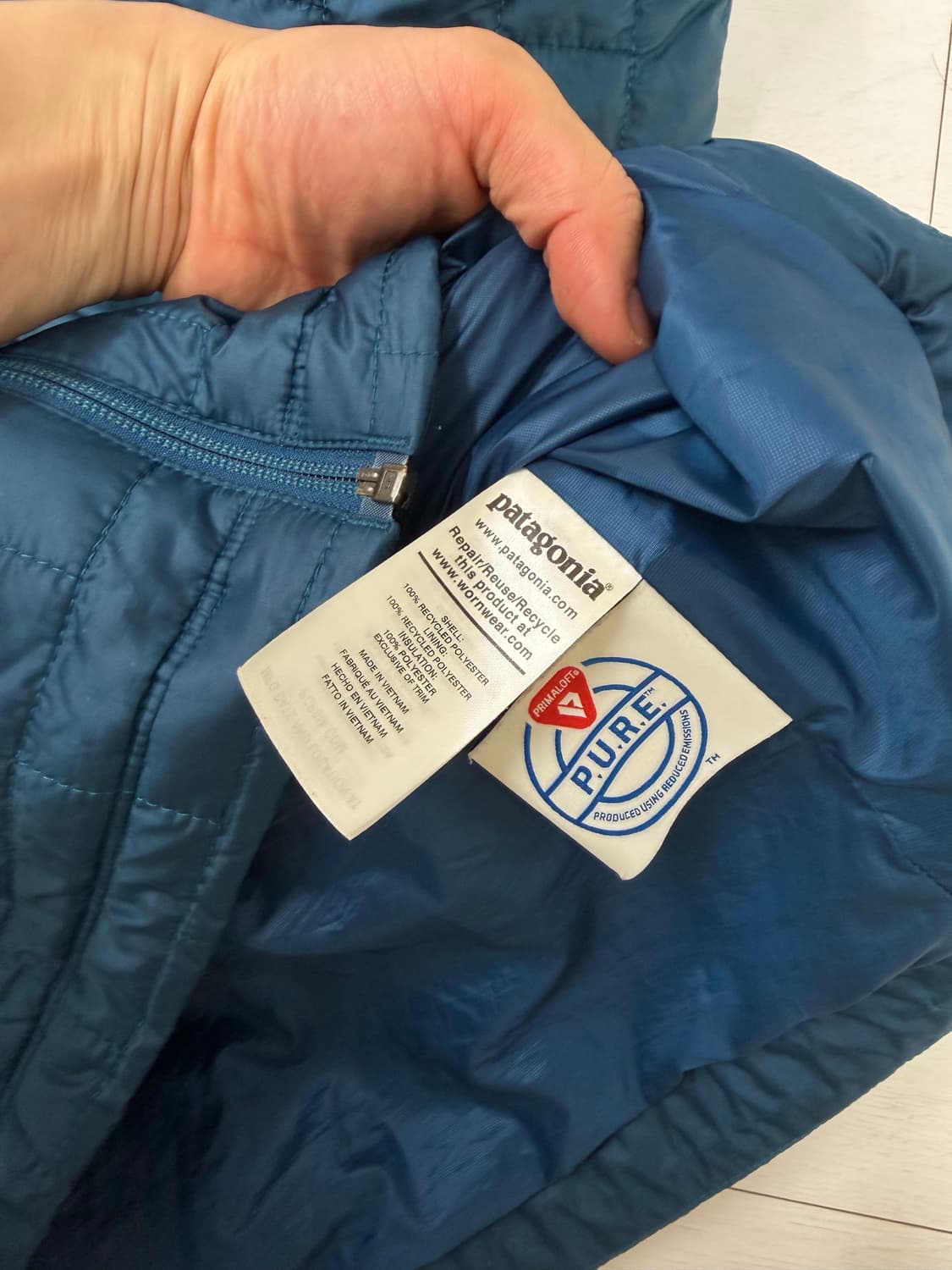 파타고니아 나노퍼프 M 사이즈  상태 9.7/10  사진찍고 절대 안입습 상품이미지4