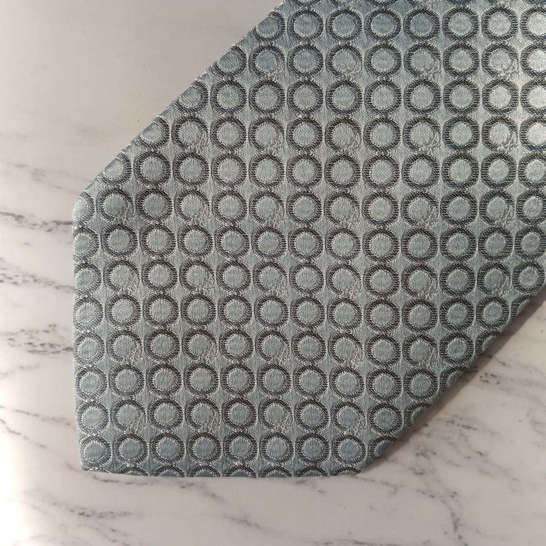 셀린느 실크 블루 트리오페 패턴 넥타이 8.9cm A+등급 E894
 상품이미지7