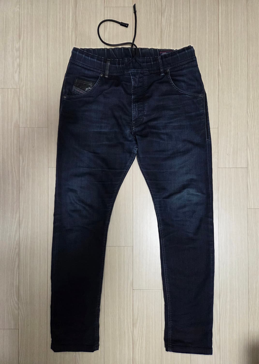 디젤 크룰리 조그진 데님팬츠 상품이미지1