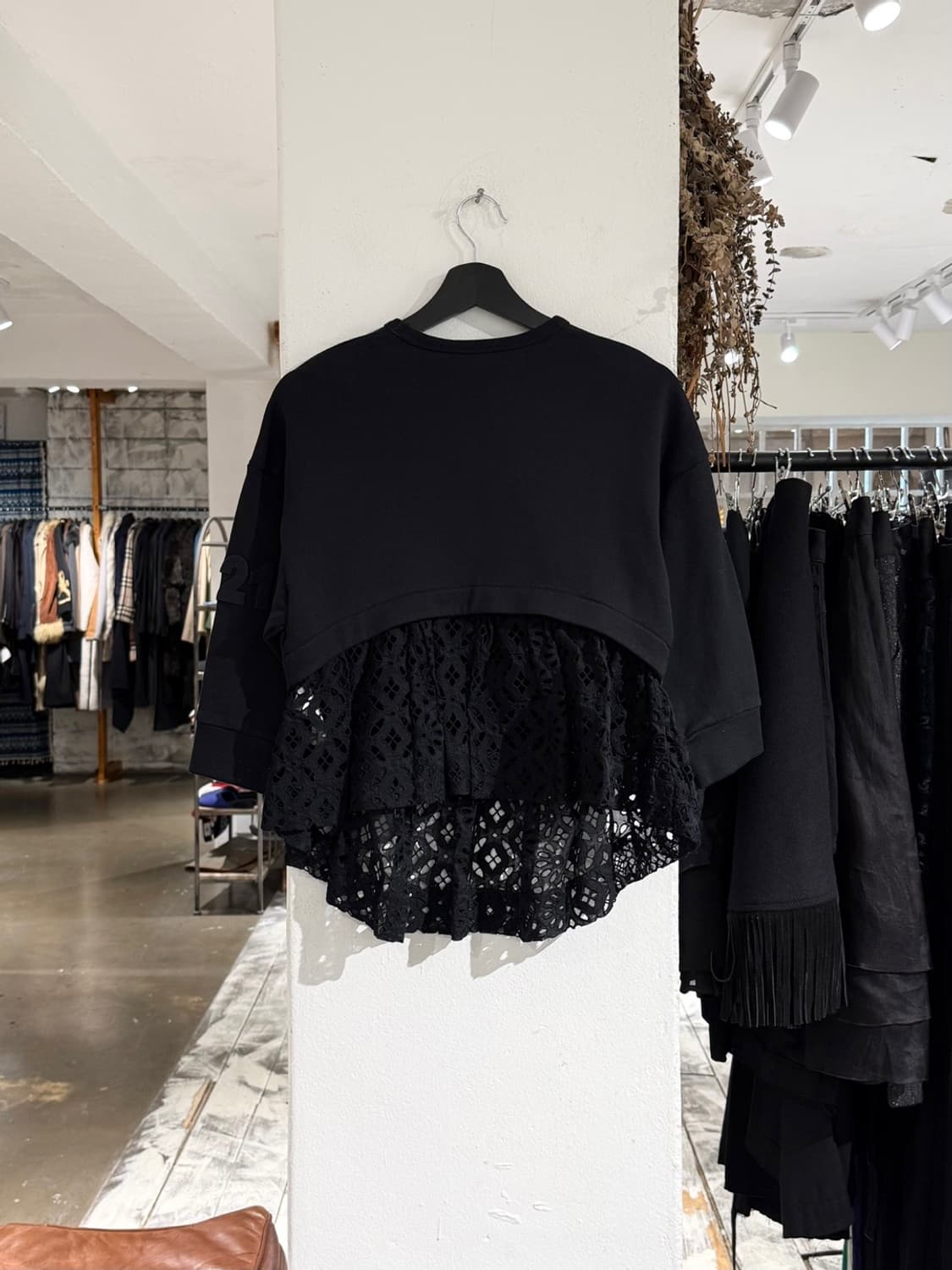 n21 블랙 레이스 헴 스웻 셔츠 상품이미지6