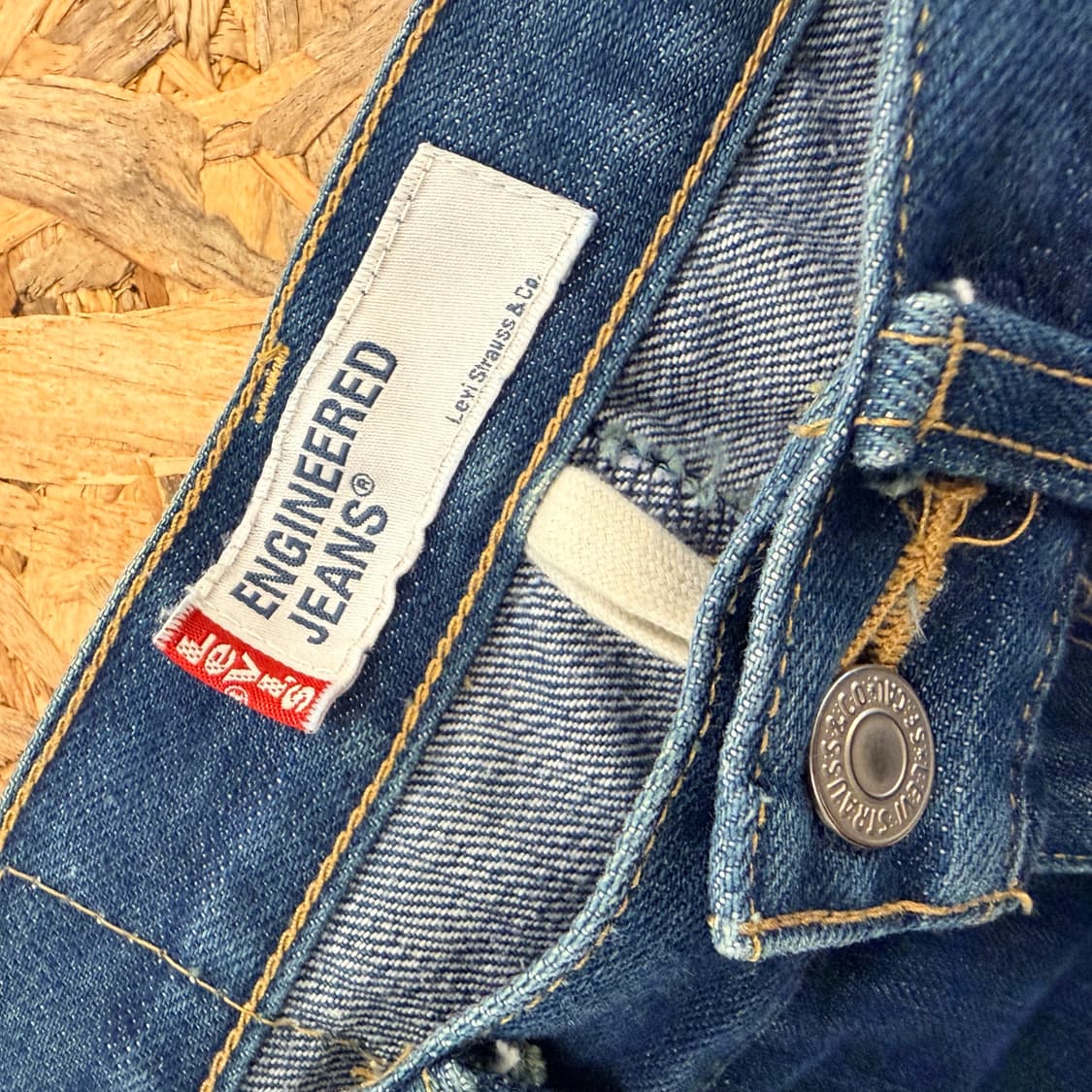 리바이스 엔지니어드진 7부 27인치 상품이미지4