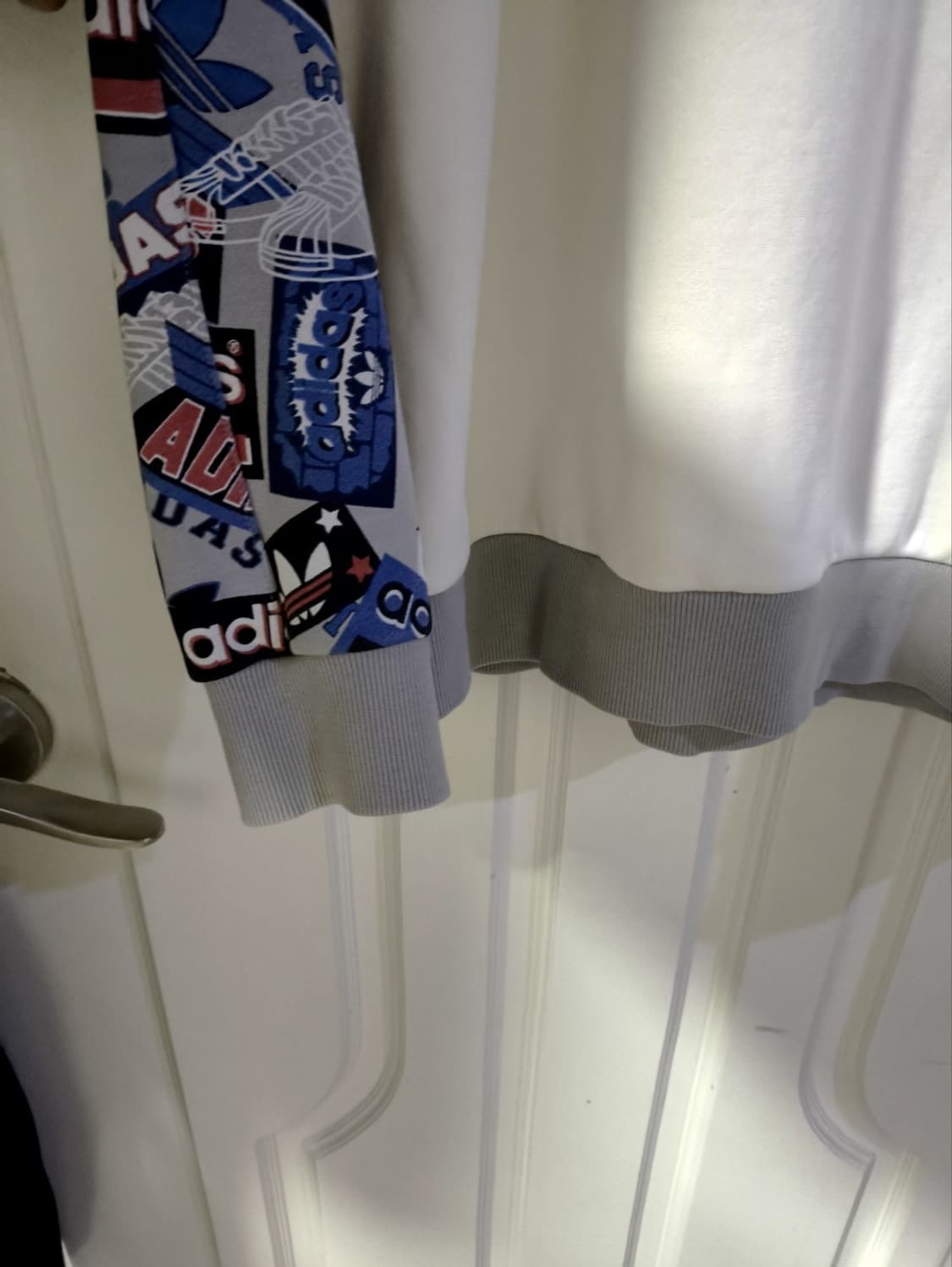 100 아디다스 x 니고 25 슬램크루 맨투맨 상품이미지3