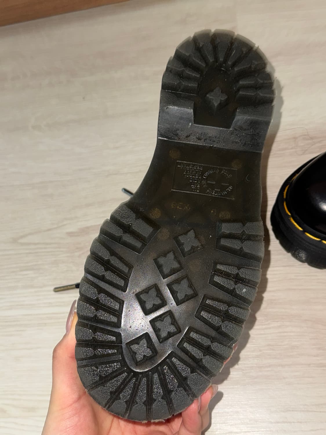 닥터마틴 1461 쿼드 블랙 250 상품이미지5