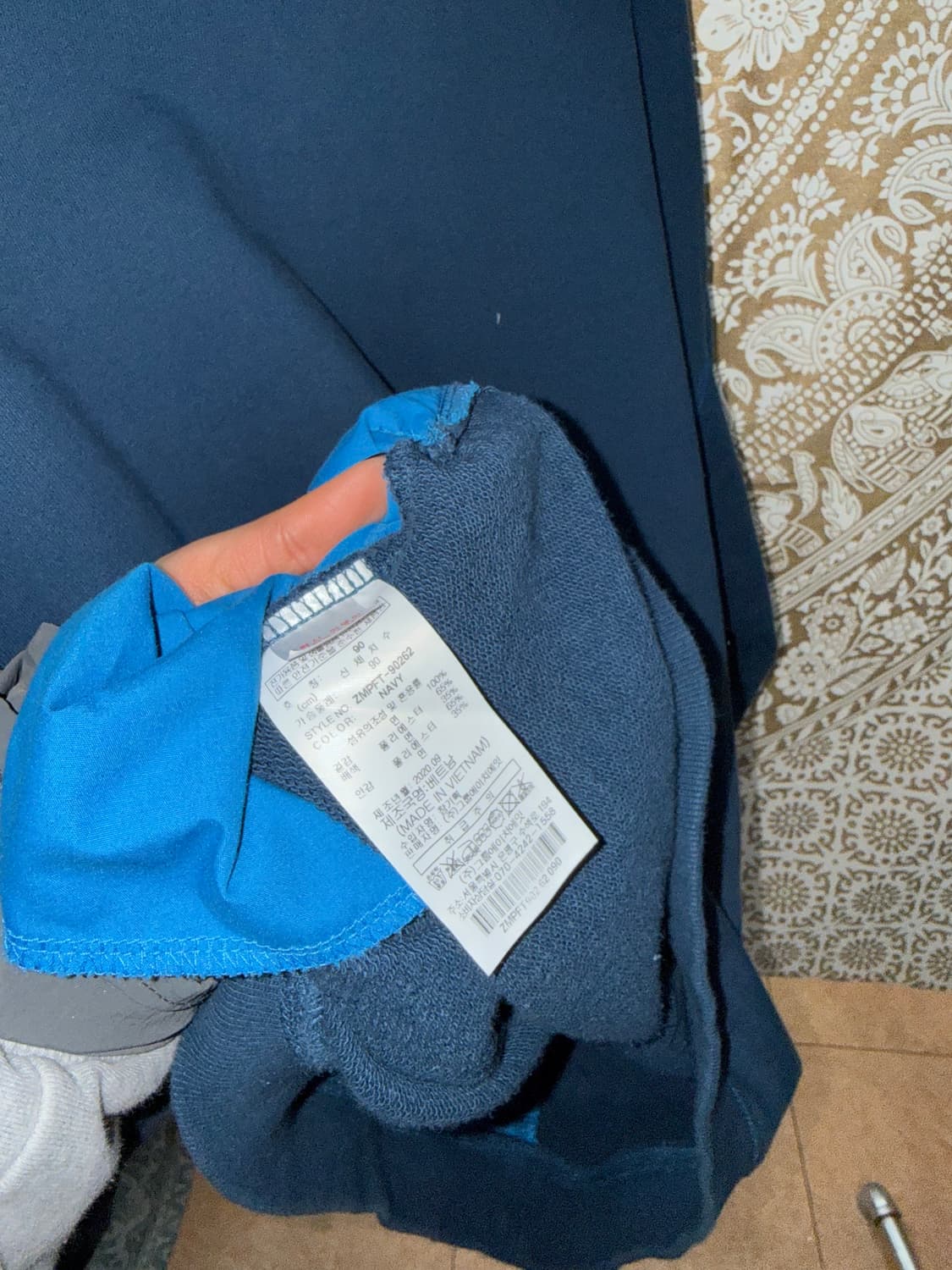 밀레 배색 스티치 포켓 맨투맨  상품이미지8