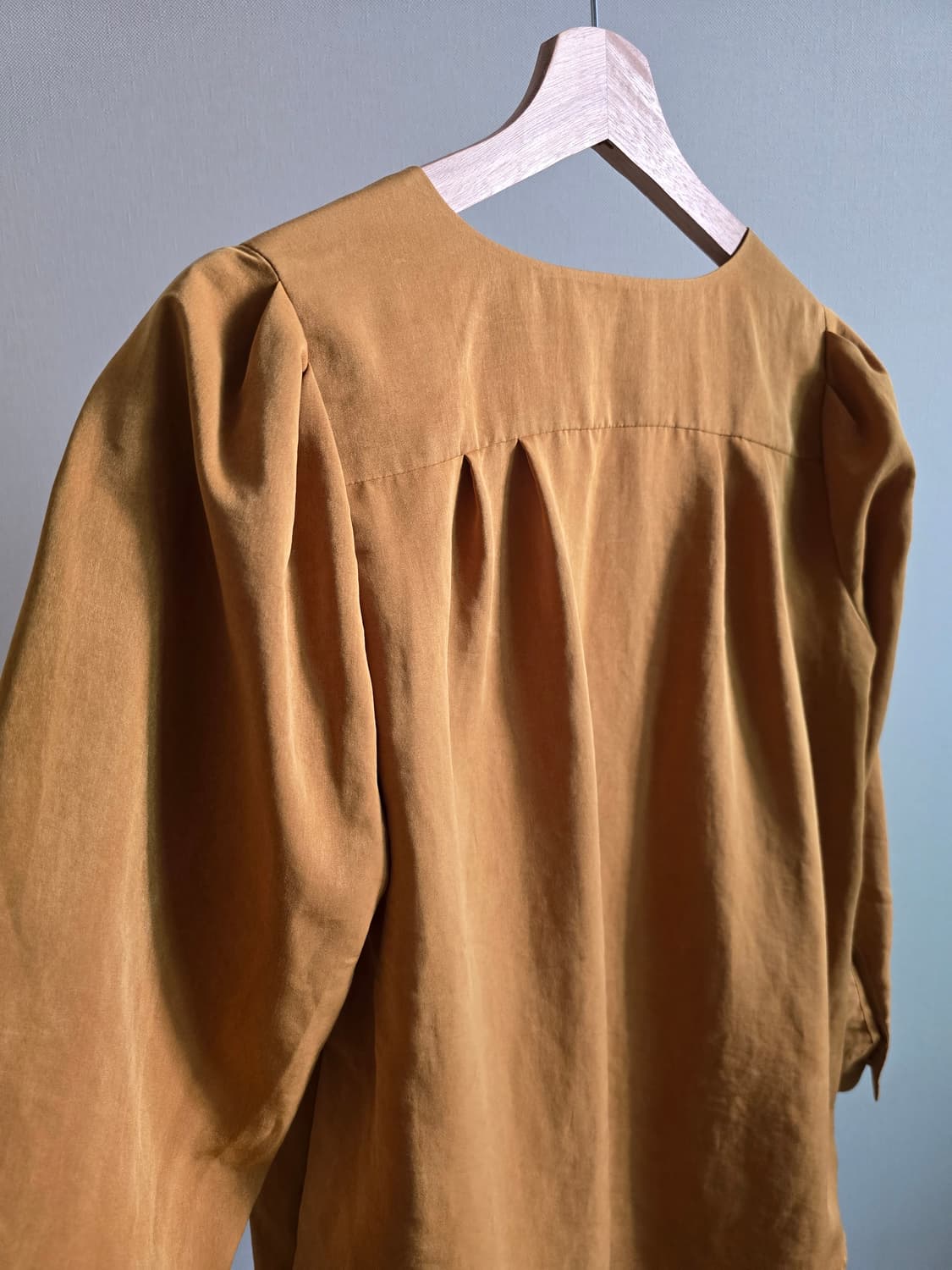 Spick & Span Mustard V-neck ButtonBlouse 상품이미지5