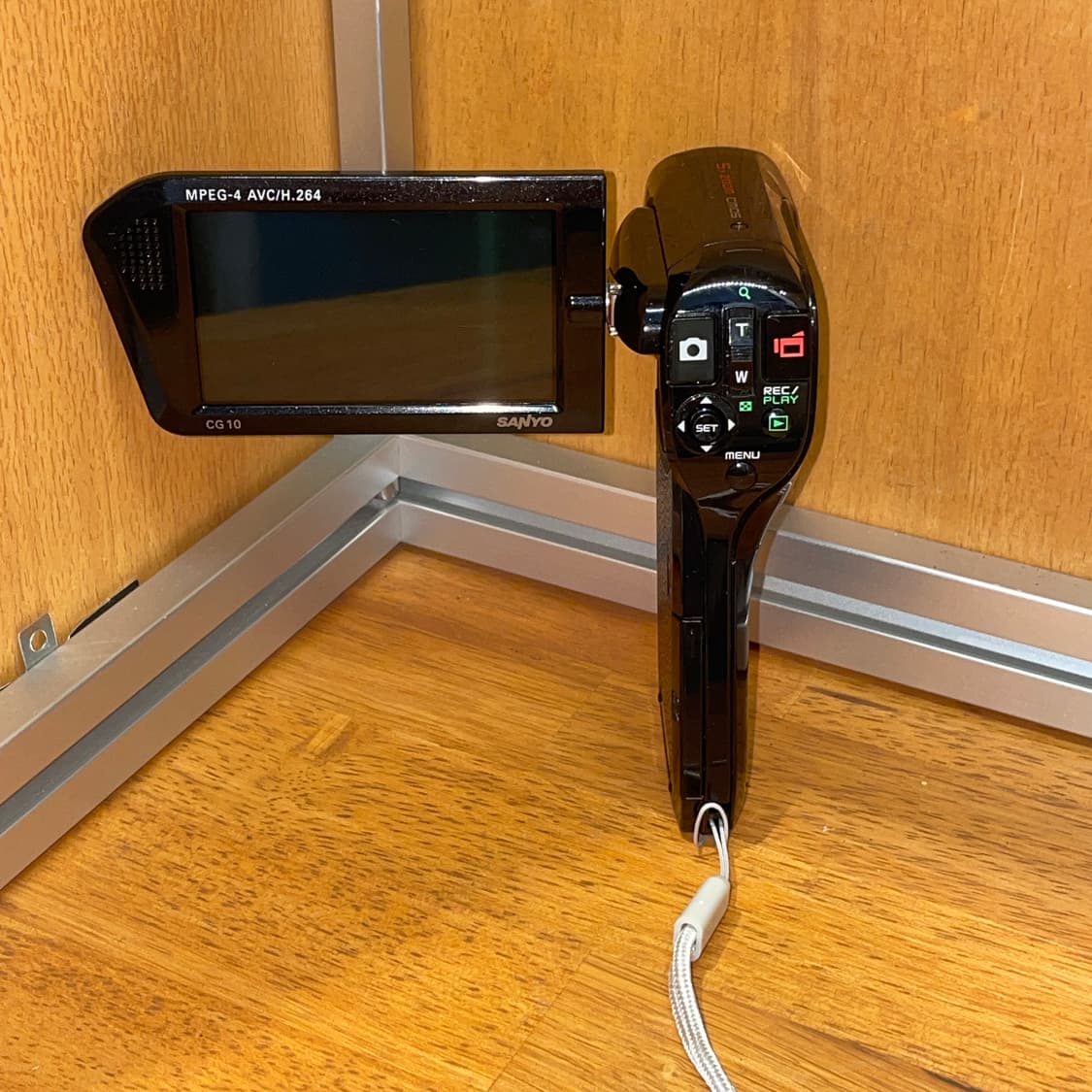 Sanyo Xacti DMX-CG10 Handycam 상품이미지6