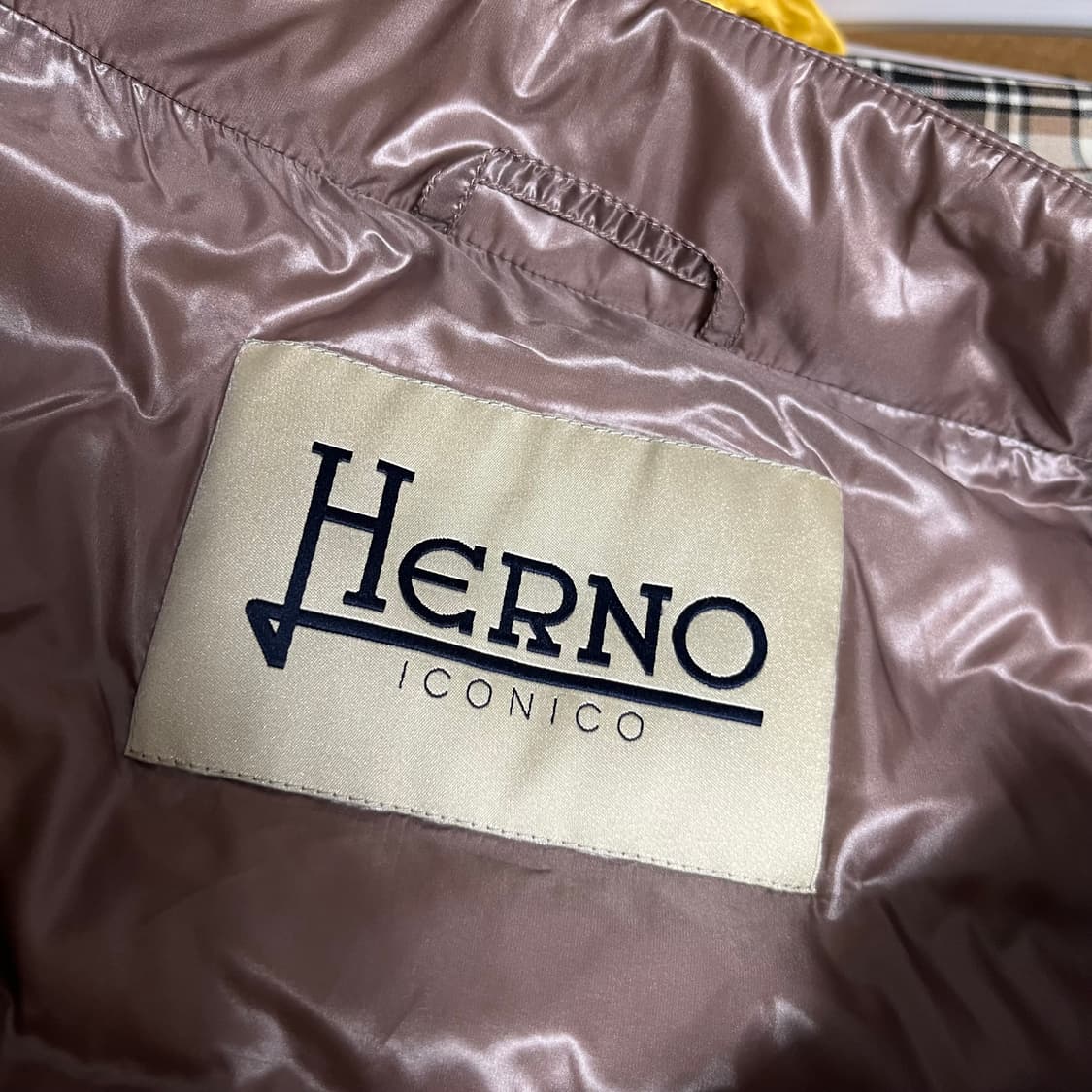 에르노 HERNO 에밀리아 반팔 패딩 40 상품이미지2