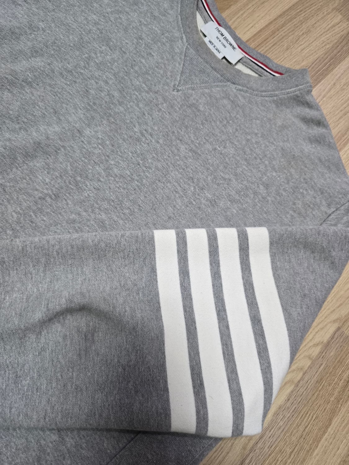 (정품) 톰브라운 사선완장 그레이 6사이즈 상품이미지3