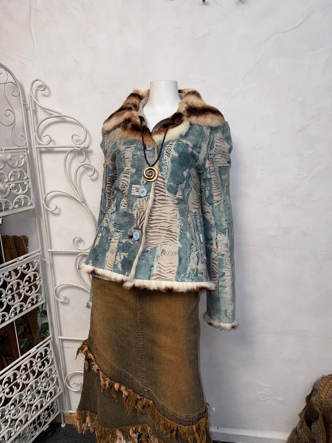 Washing blue denim zebra rabbit fur 무스탕 상품이미지5