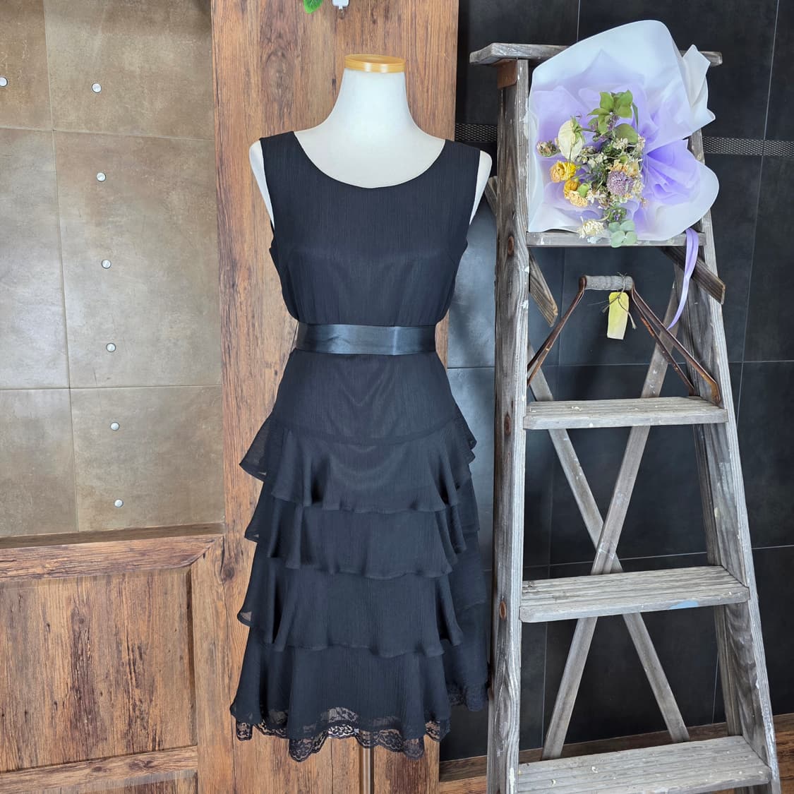 티어드 리본 프릴 원피스 상품이미지1