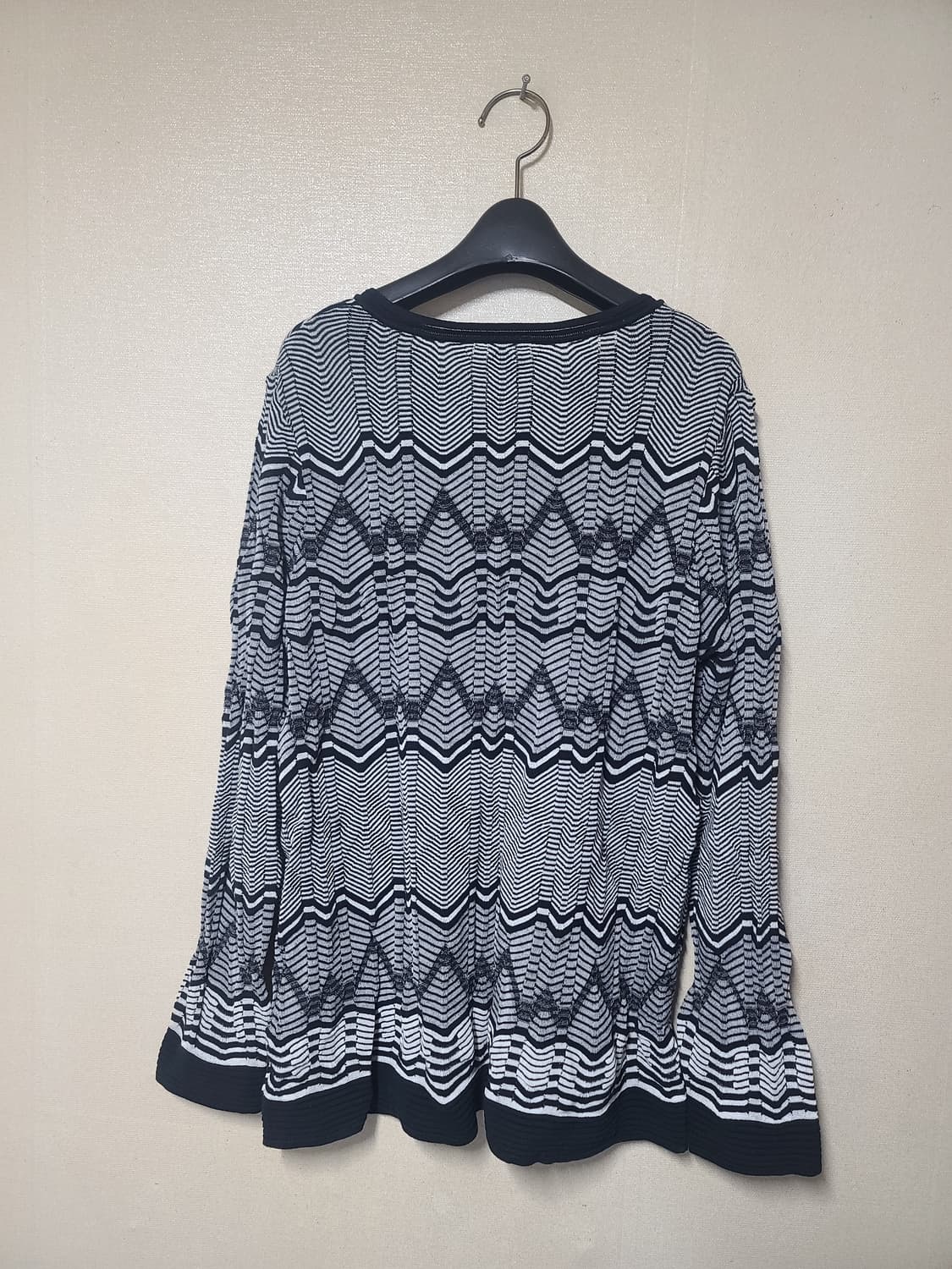 미쏘니 지그재그 우븐탑 상품이미지4