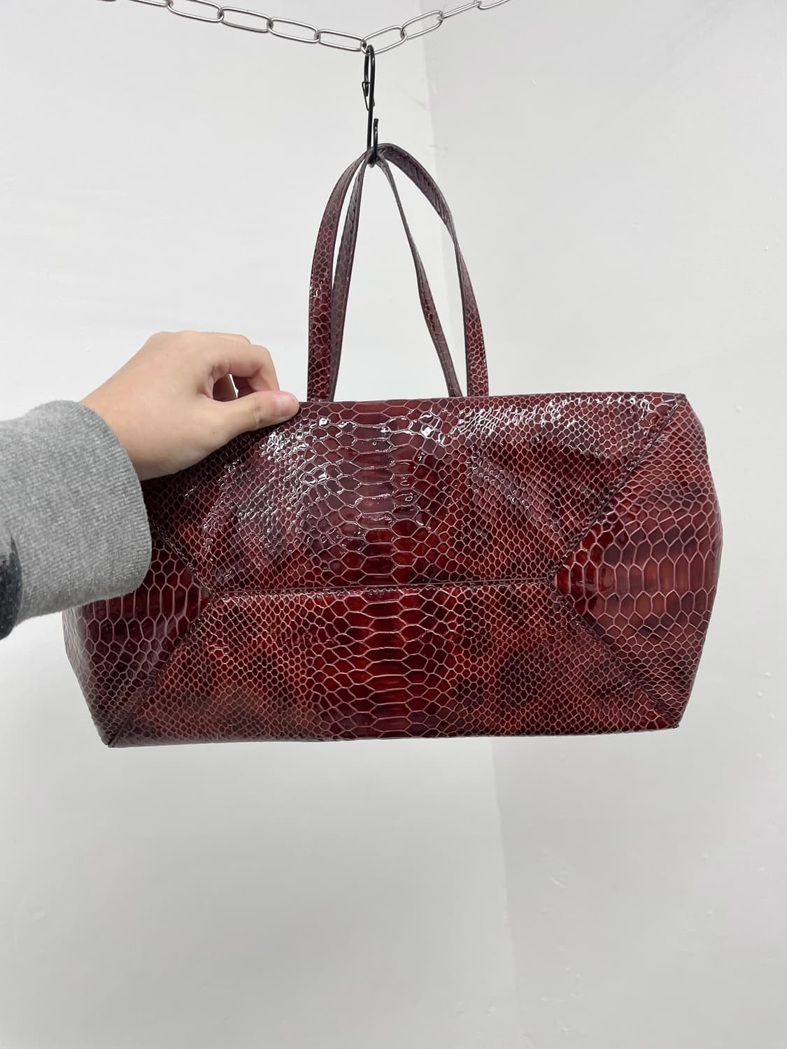 스튜어트와이츠먼 레드 파에톤 숄더백  상품이미지7