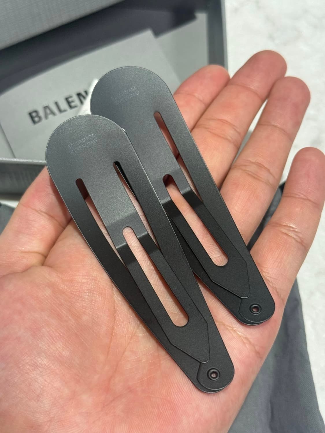 [ONE SIZE] 발렌시아가 홀리 XXL 스냅 헤어핀 클립 세트 상품이미지8