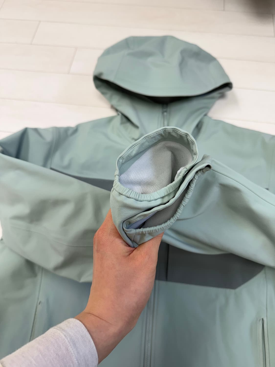 아크테릭스 감마 MX 후디 스톤 그린 L 사이즈  3회착용이기에 상태 좋 상품이미지2