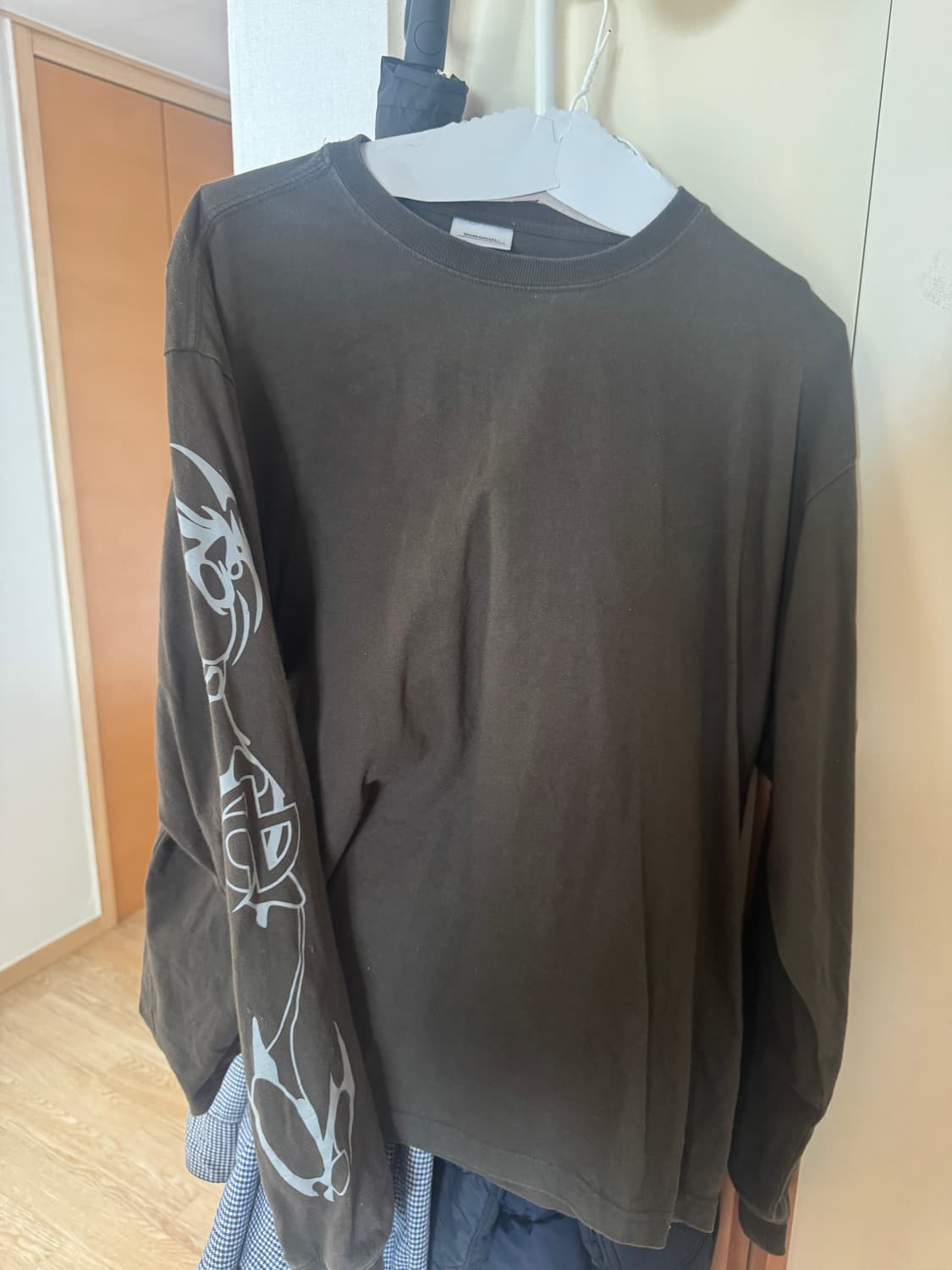 노매뉴얼 롱슬리브리스 상품이미지1