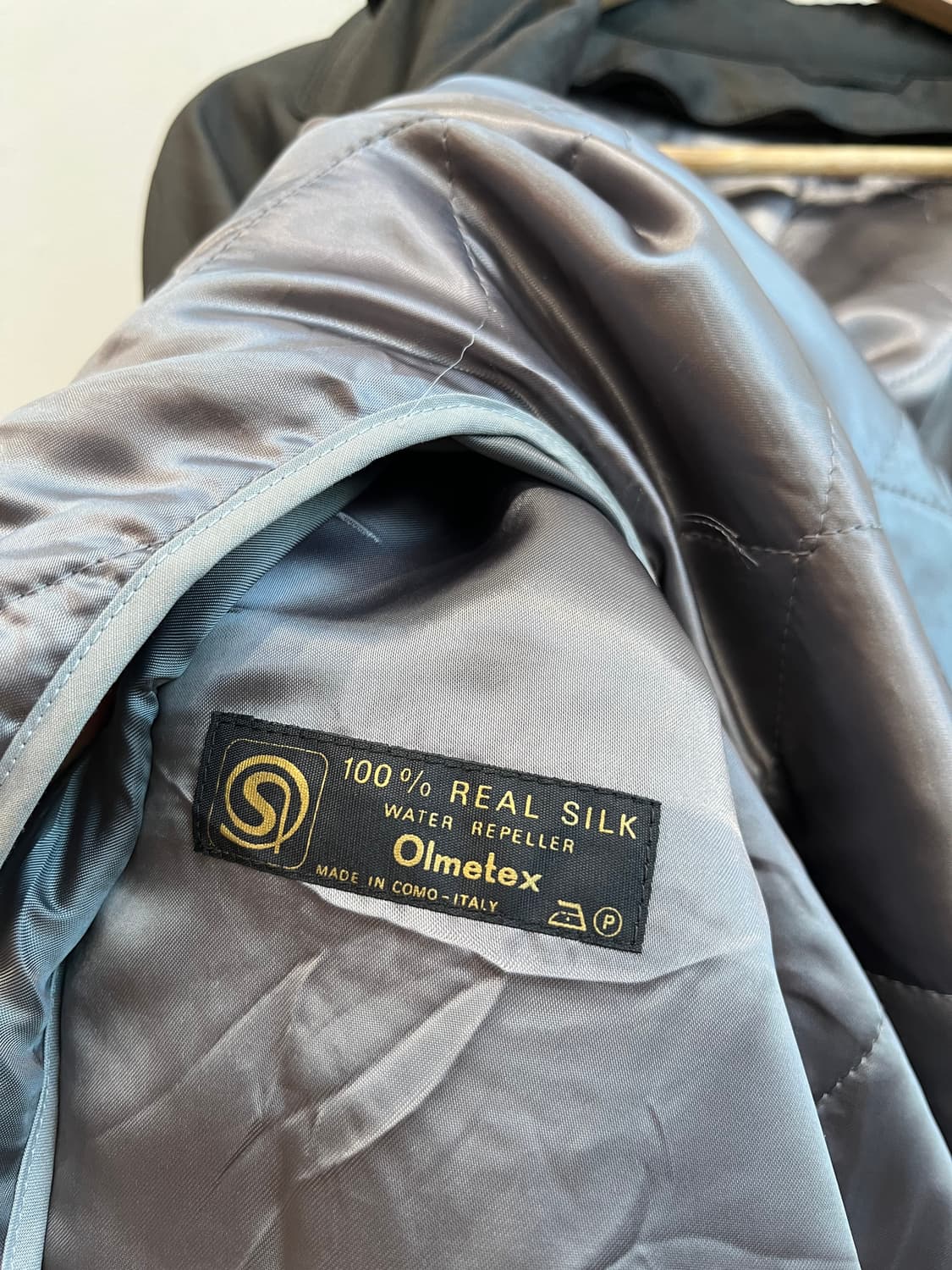 발렌시아가 퓨어실크 트렌치코트 상품이미지4