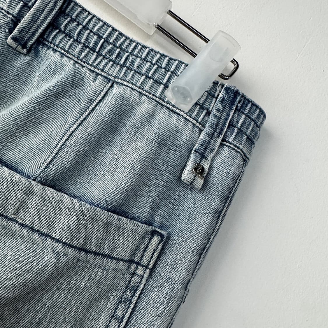 알레그리 드로스트링 원턱 데님 팬츠 상품이미지4