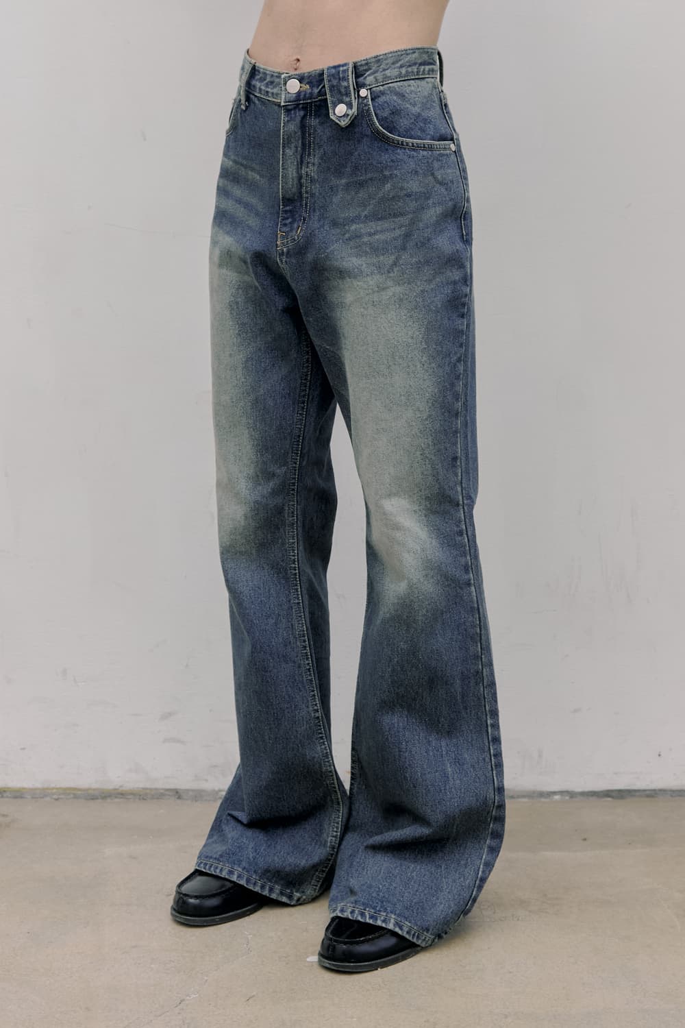 떼마 볼드 플레어 진 상품이미지1