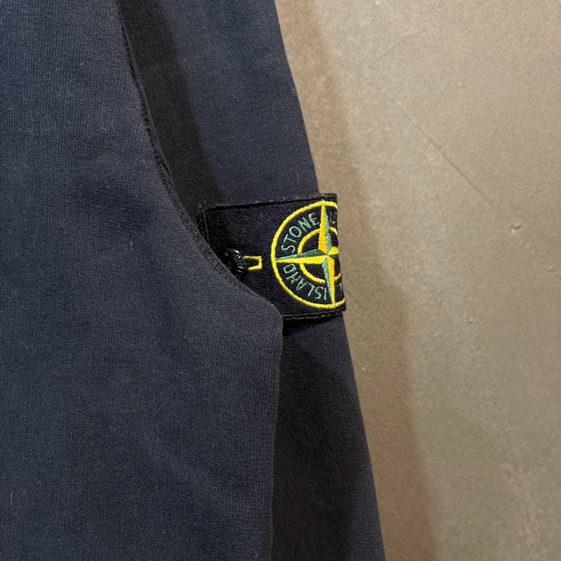 [M] STONE ISLAND 스톤아일랜드 반집업 스웻 셔츠 상품이미지2