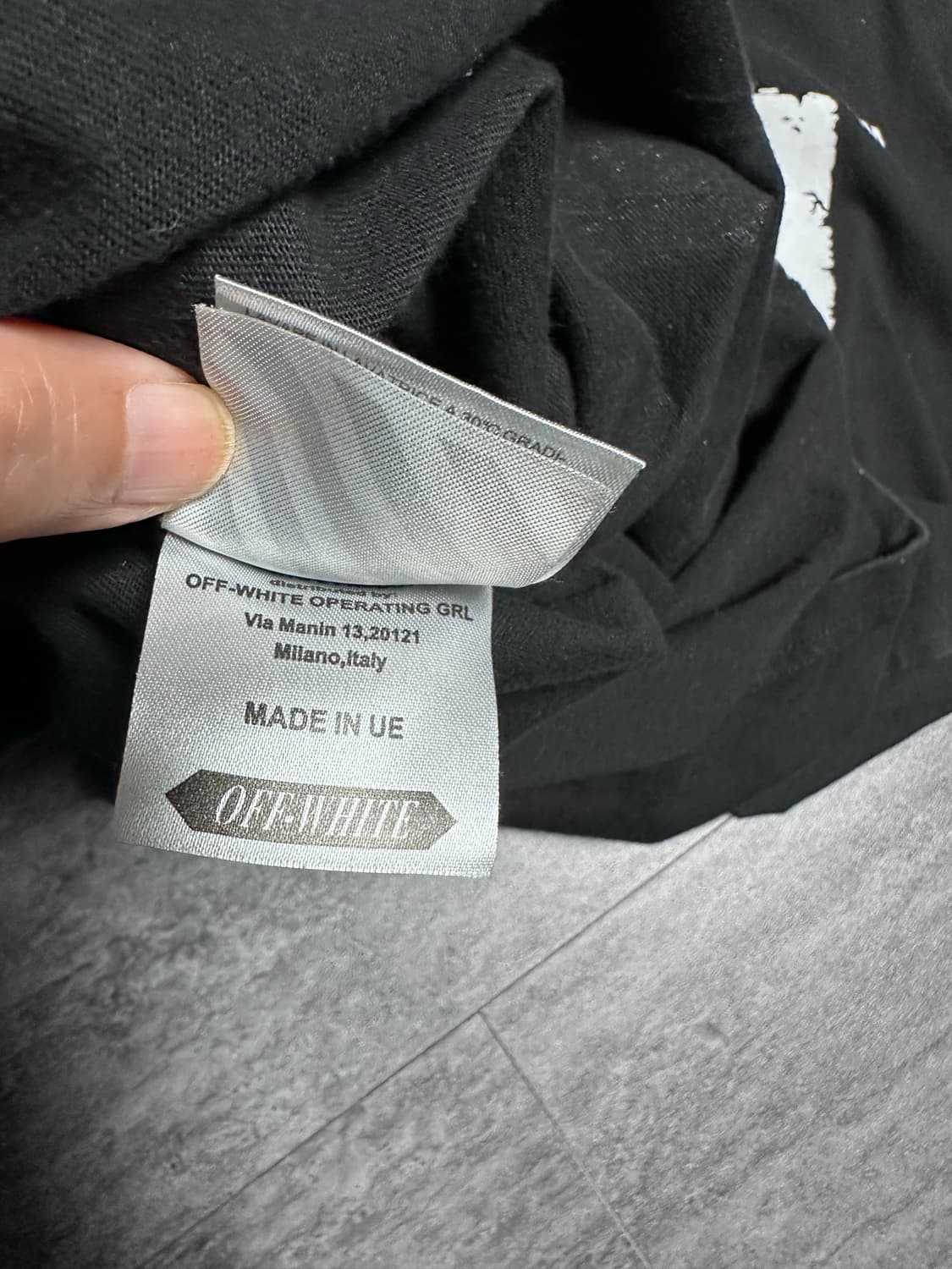 오프화이트 싱띵즈 블랙 티셔츠 상품이미지6