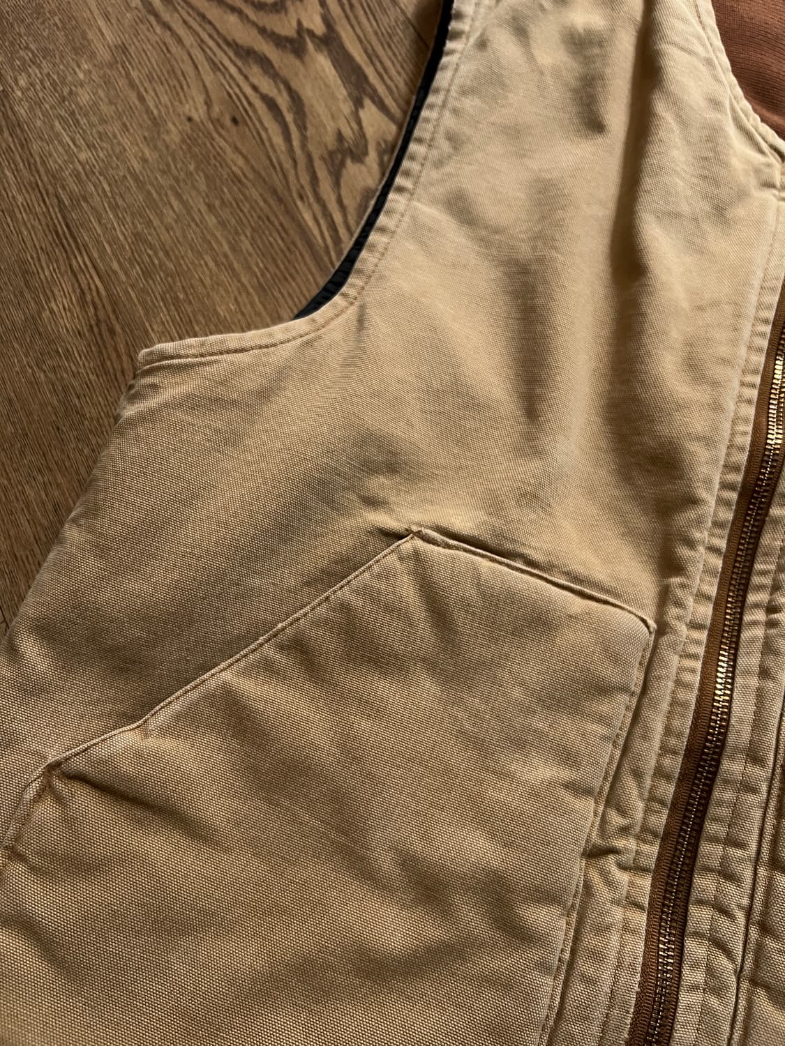 [M]칼하트 USA 빈티지 페이딩 브라운 워크 베스트 상품이미지3