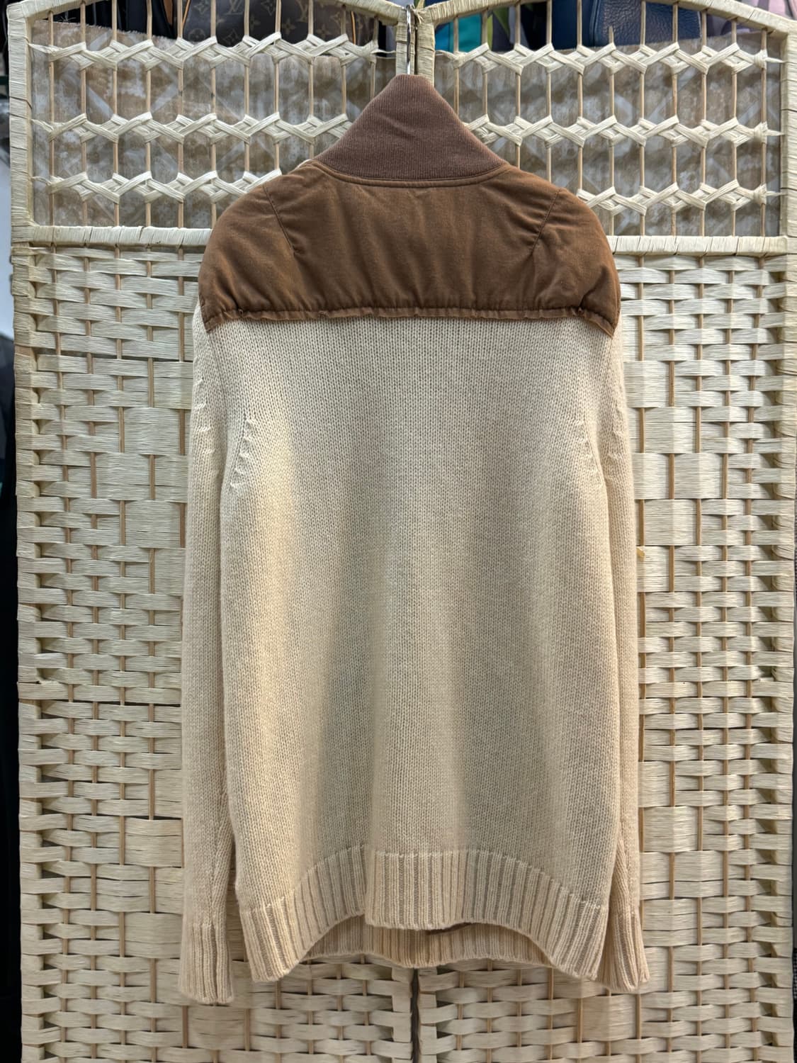 2/66 정품 사카이 니트 팝니다 상품이미지5