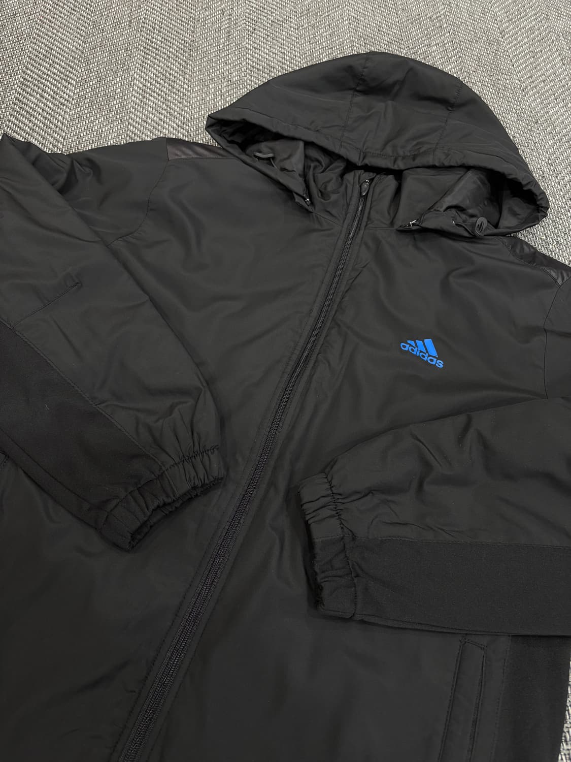 아디다스 누빔자켓 블랙 상품이미지4