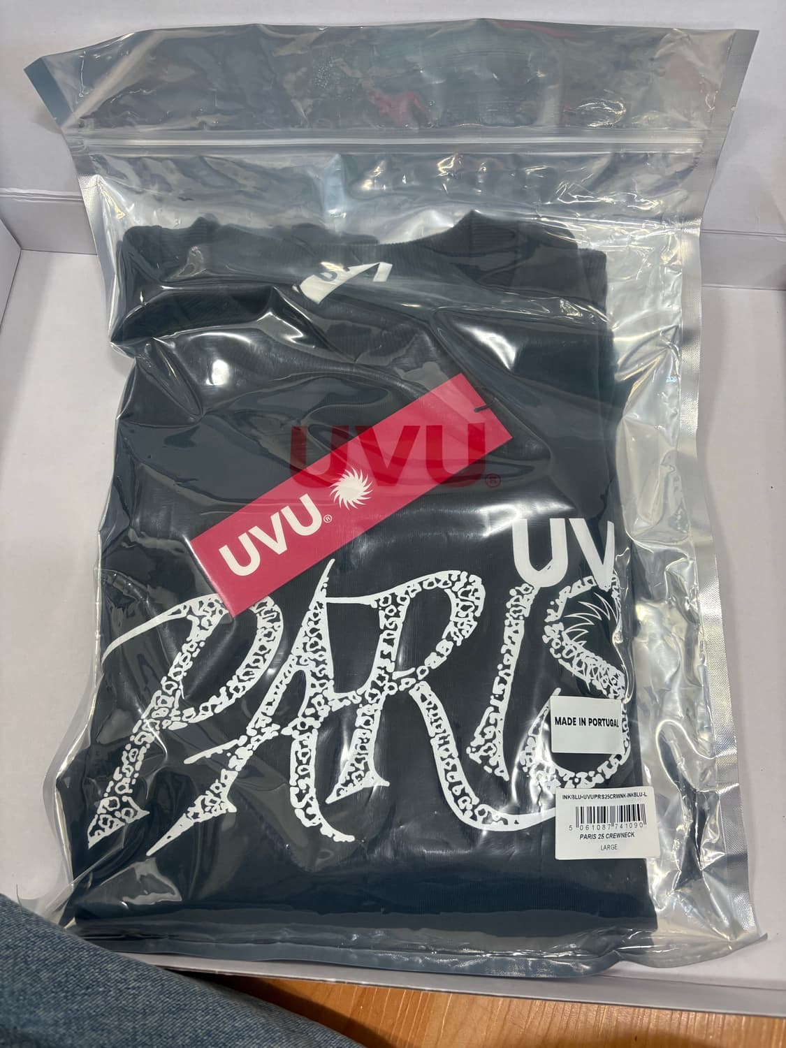 uvu / paris 25 crewneck 파리 25 크루넥 상품이미지2
