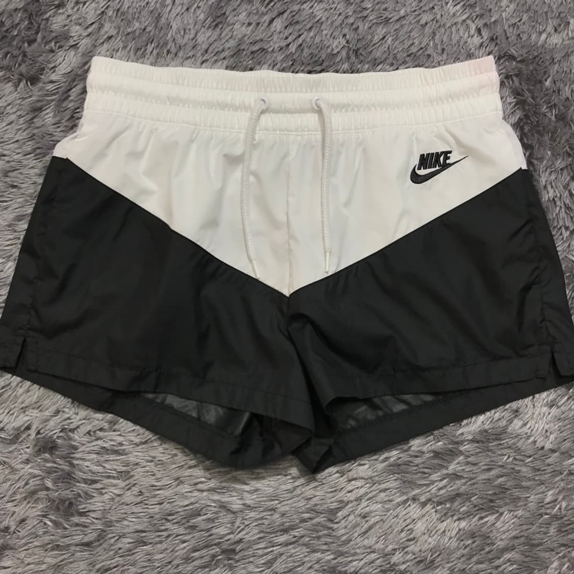 [[여성 S] 나이키(NIKE) NSW 헤리티지 우븐 쇼츠p153 상품이미지2