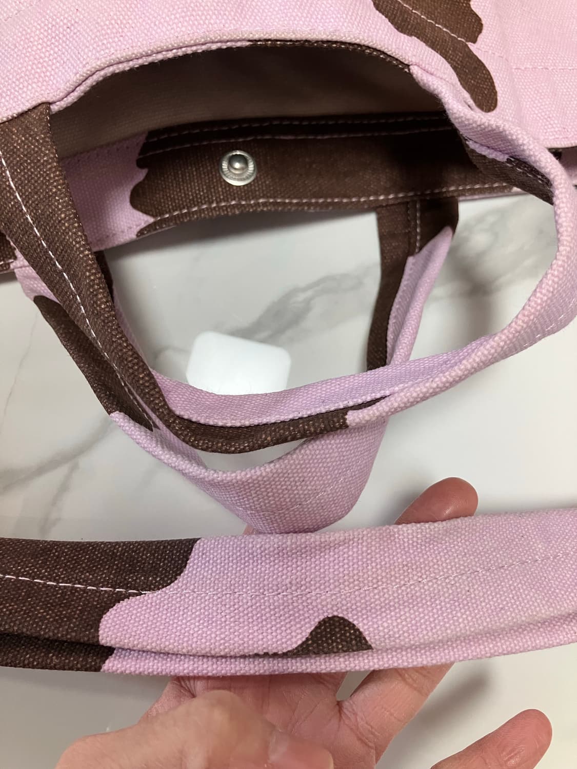 (희귀) baggu 바쿠 덕백 UO 한정판 캔버스 핑크 카우 패턴 숄더백 상품이미지3