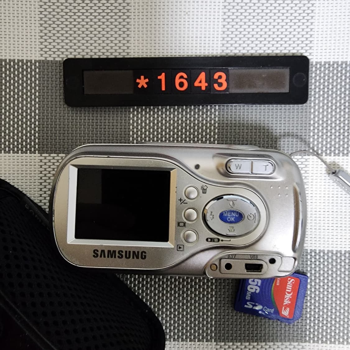 삼성캐녹스 D4 디지털카메라 파우치포함 상품이미지3