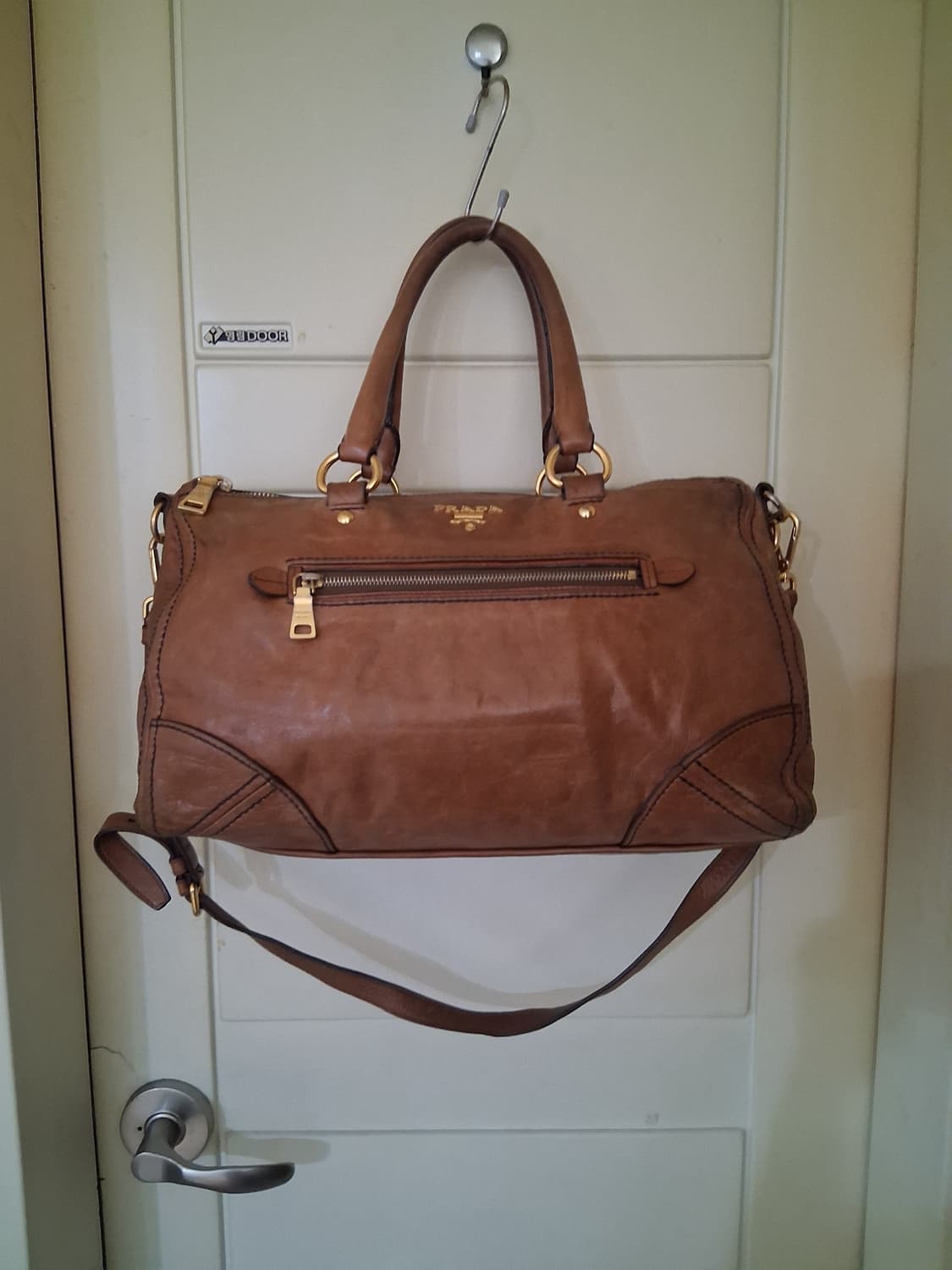 프라다비텔로모터숄더토트백(정품) 상품이미지1