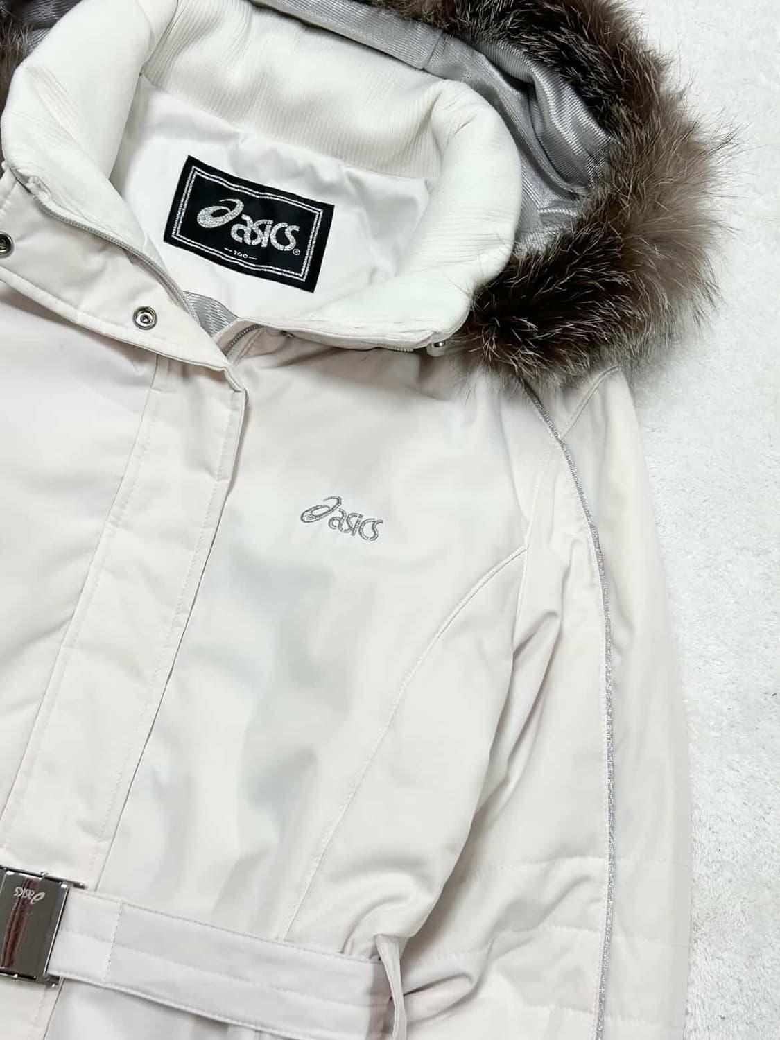 아식스 00‘s 글리터로고 울프죠 누빔자켓 상품이미지6