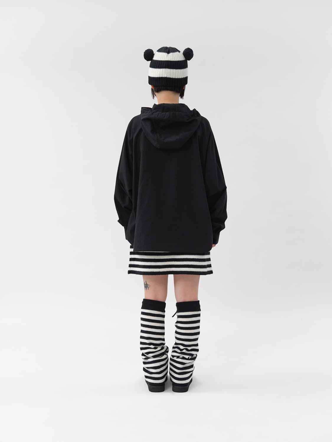 BOCBOK fluffy leg warmer (black&ivory) 상품이미지3